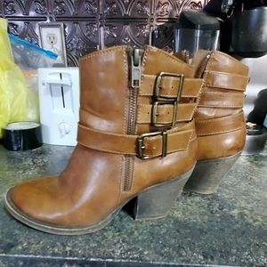Women's boots